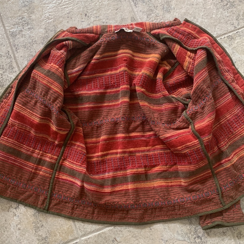 Flashback • Stripe Tapestry Buttoned Jacket - Picture 9 of 9
